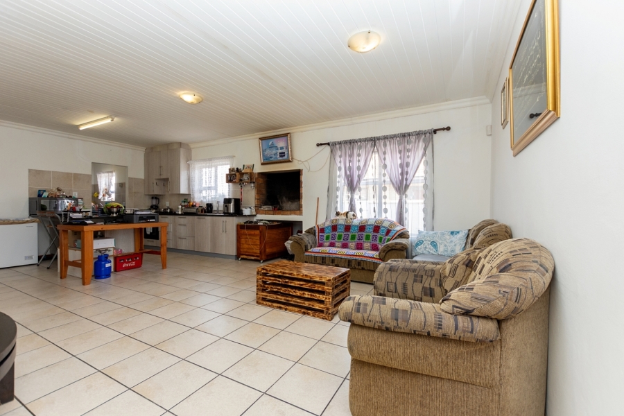 3 Bedroom Property for Sale in Laaiplek Western Cape